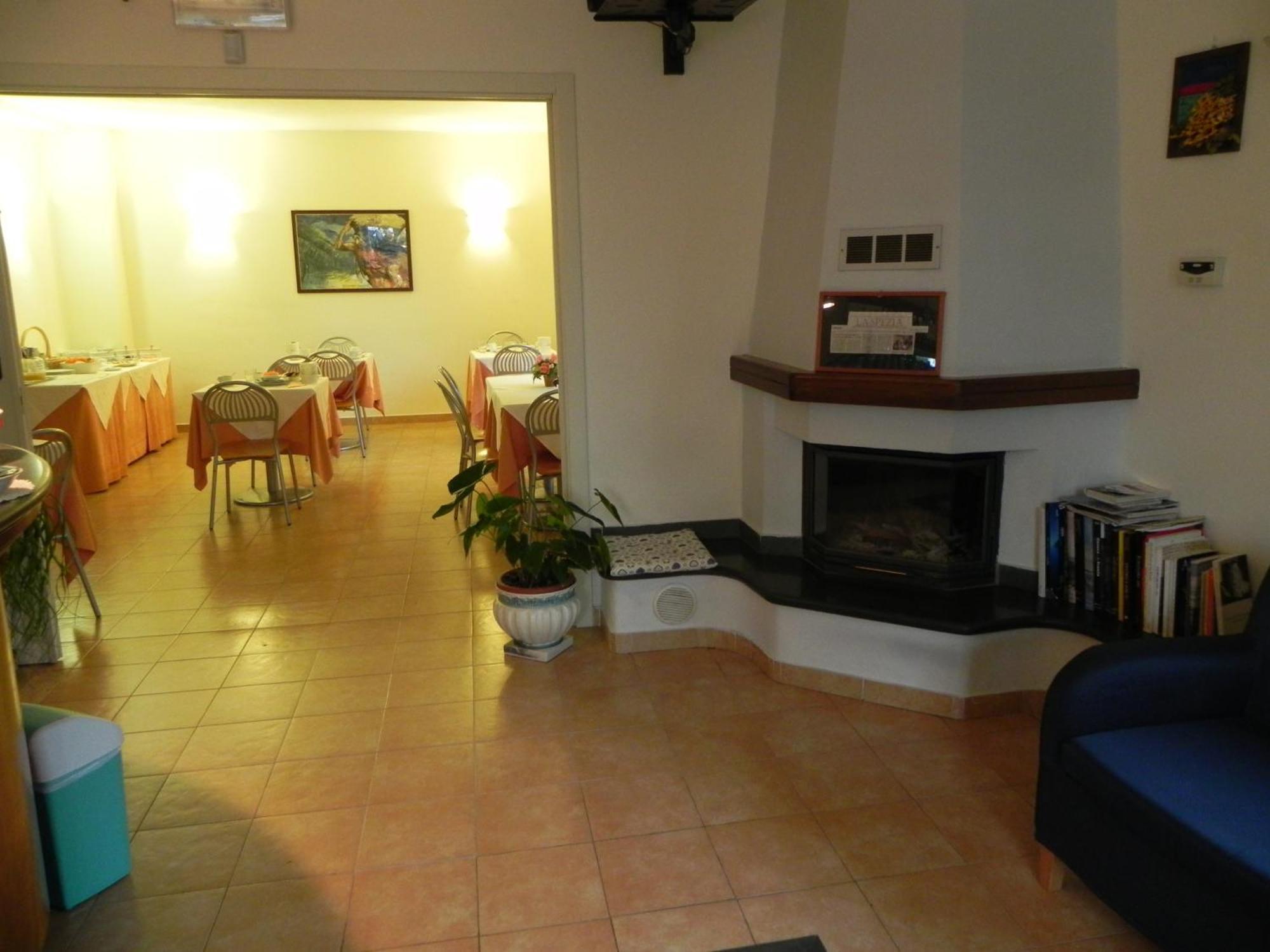 Hotel Il Saraceno Volastra Luaran gambar