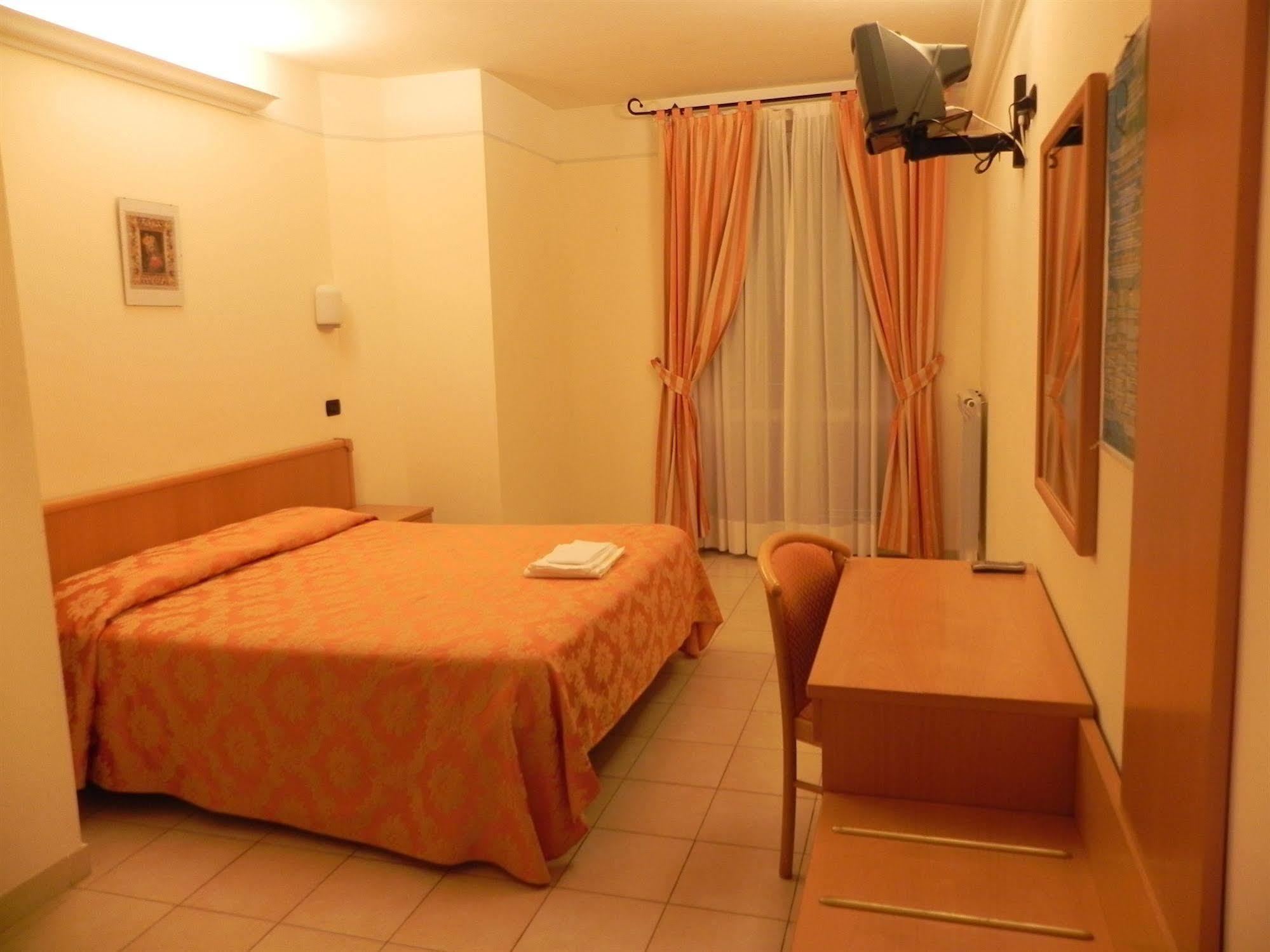 Hotel Il Saraceno Volastra Luaran gambar